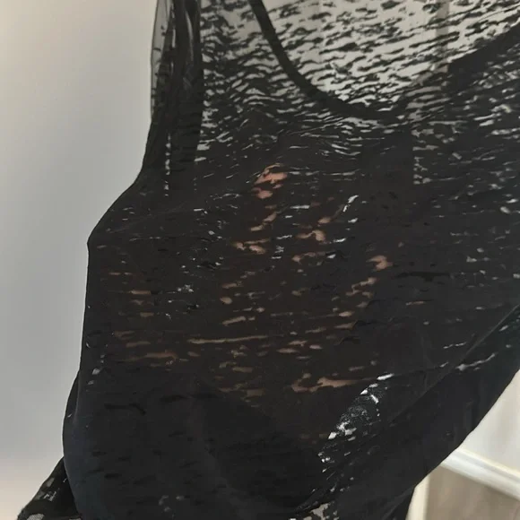 NWT Guess SS waves burnout tee size M - Picture 7 of 8